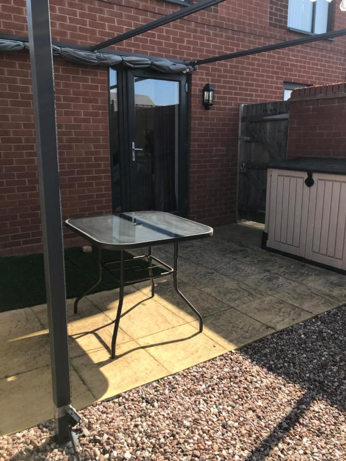 Bushbury The Glam Cave 아파트 외부 사진