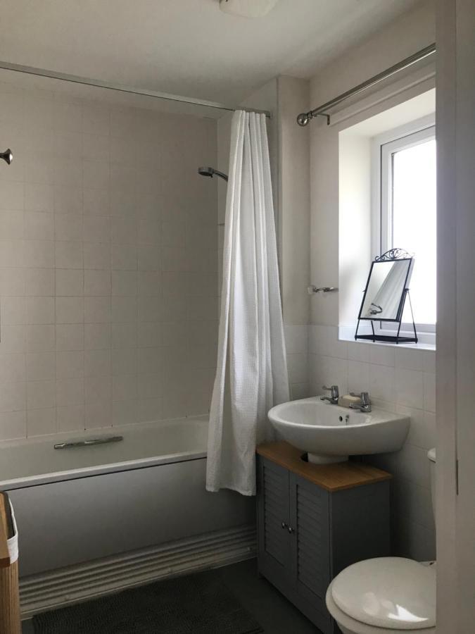 Bushbury The Glam Cave 아파트 외부 사진